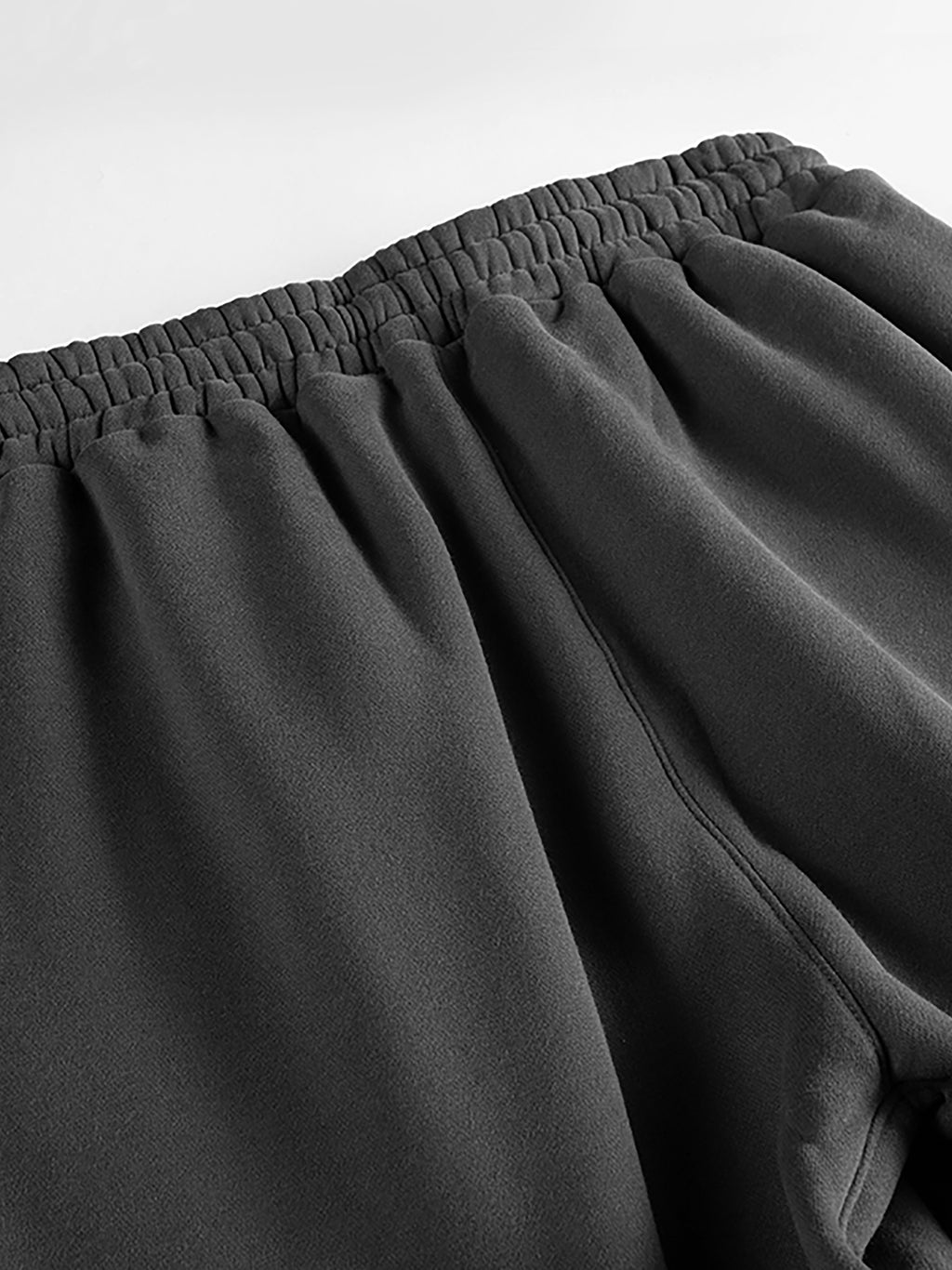 BLACK AURA ESSENTIAL SWEATPANTS